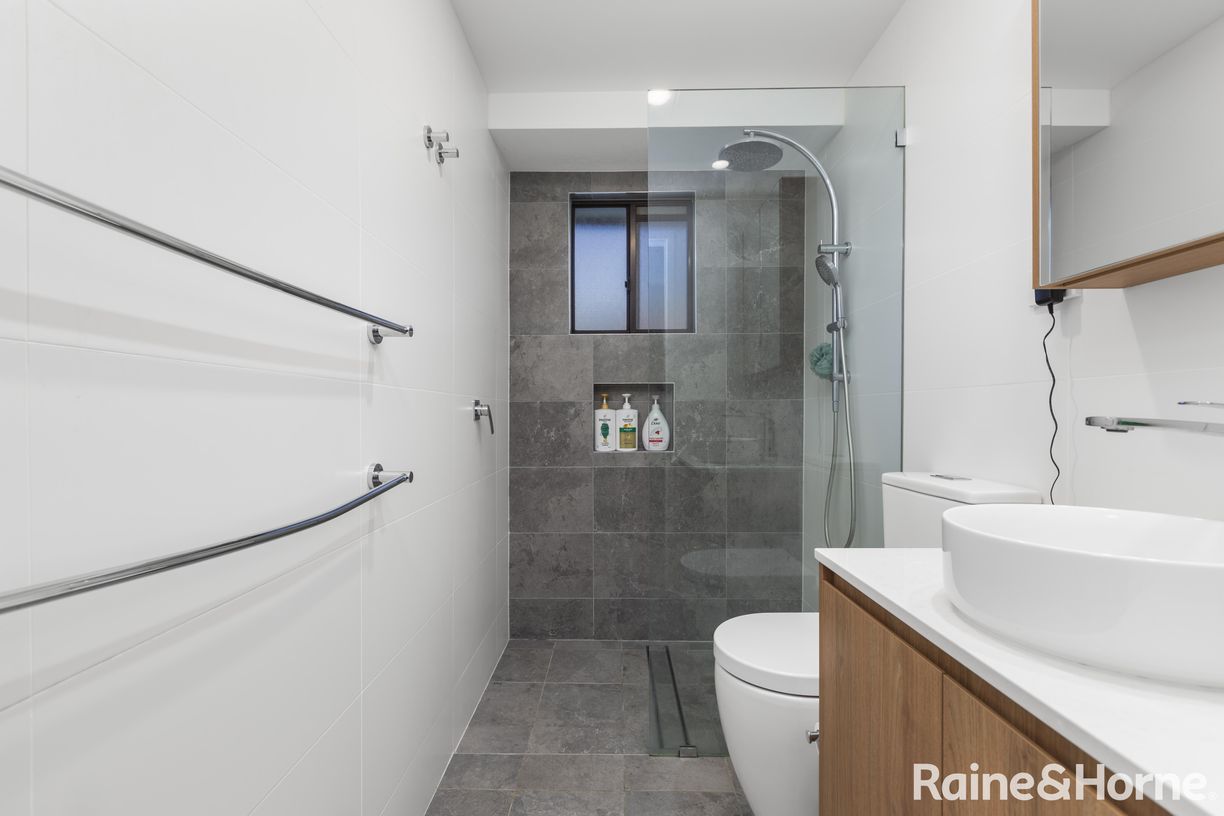 6 Virgo Street — photo 11 of 16