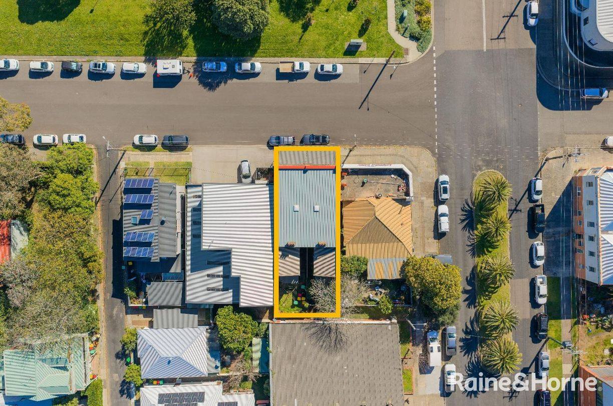30 & 32 Cowper Street South — photo 17 of 19