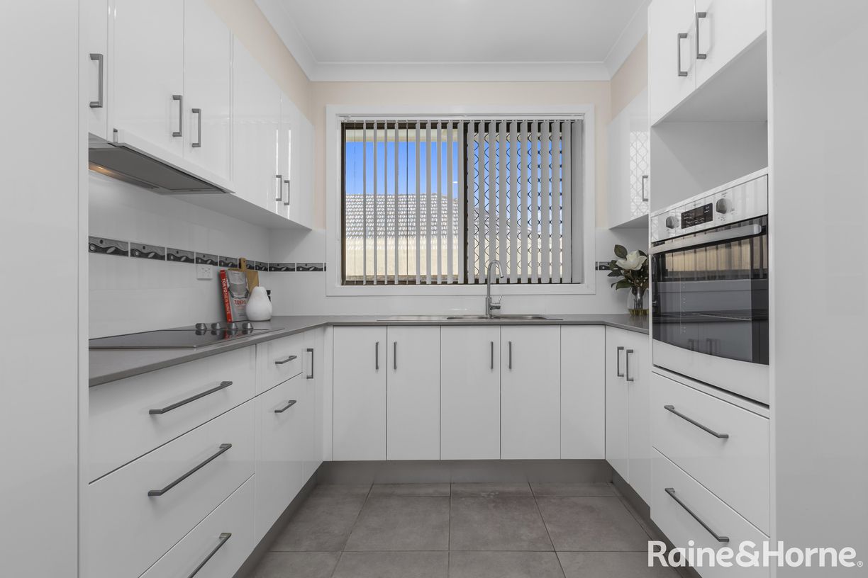 69 Wentworth Street — photo 8 of 17