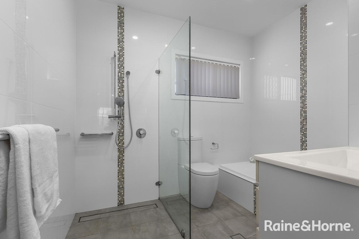69 Wentworth Street — photo 12 of 17