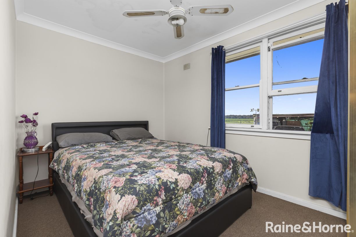 89 Kingstown Road — photo 4 of 8
