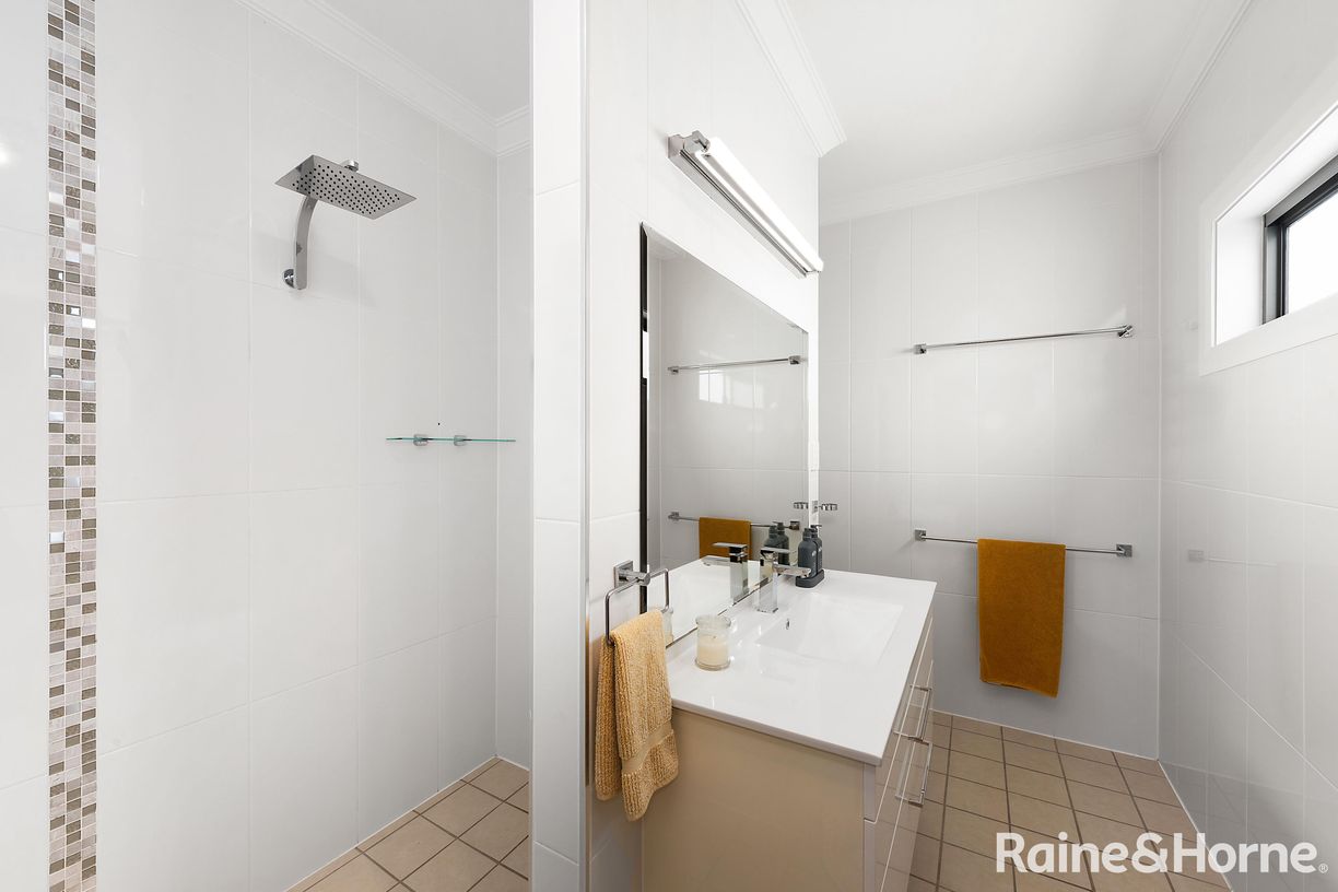 32 Robert Hoddle Grove — photo 6 of 15
