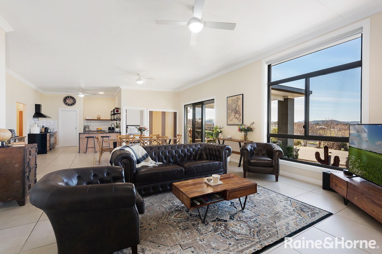 32 Robert Hoddle Grove — photo 3 of 15