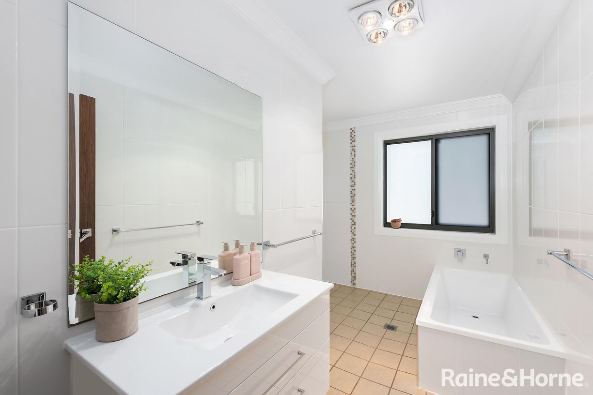32 Robert Hoddle Grove — photo 4 of 15