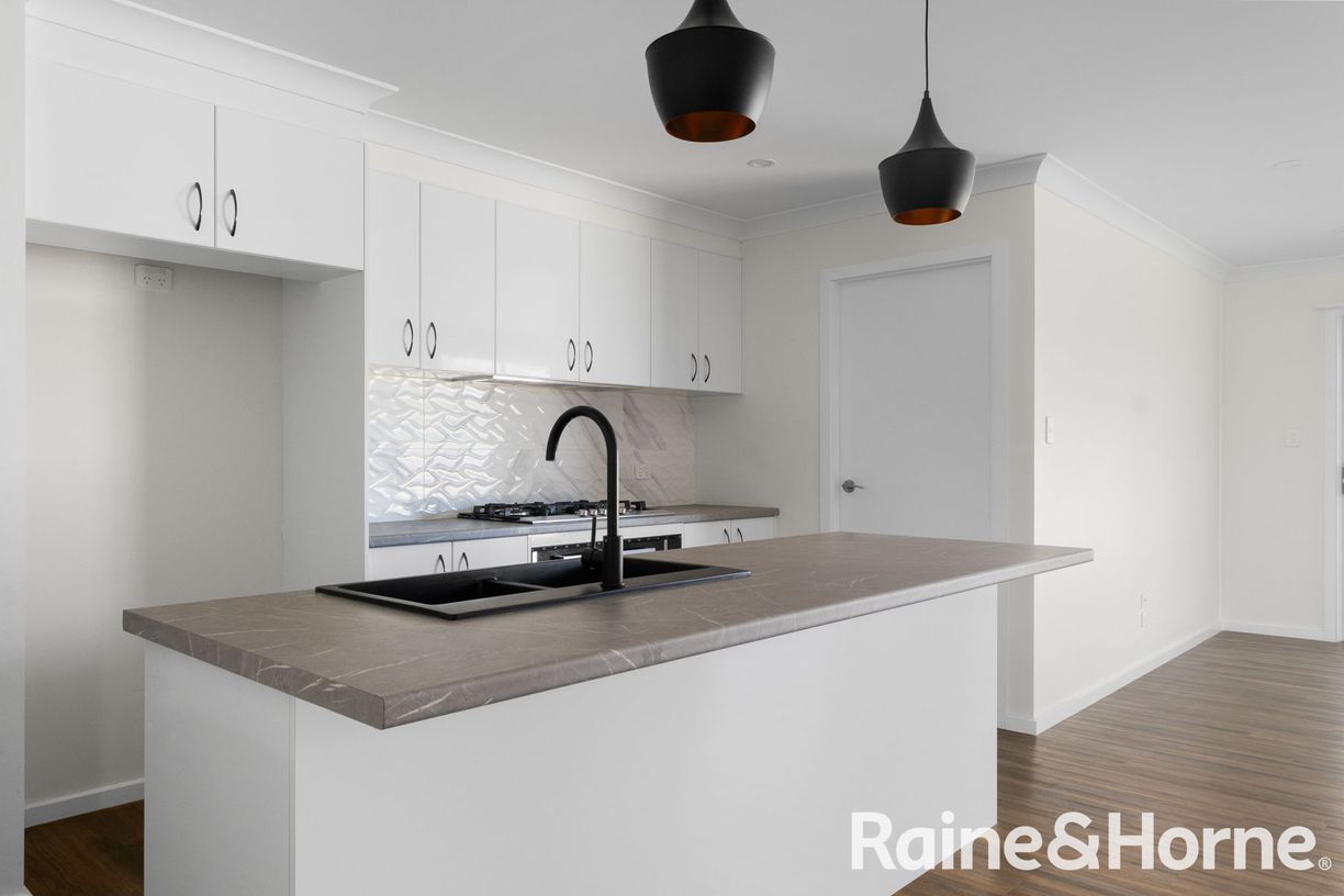 81 Bellevue Road — photo 9 of 21