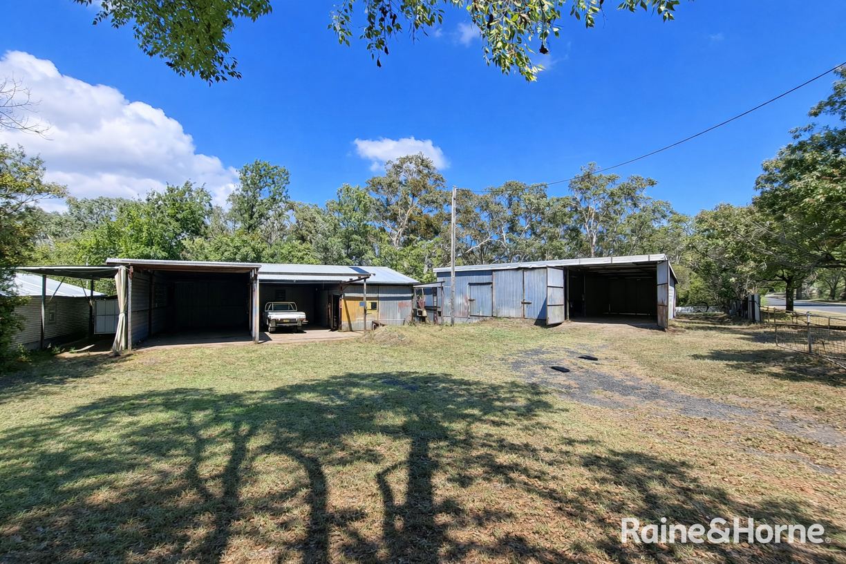 70-76 Goddard Street — photo from Raine & Horne Gulgong | Kandos