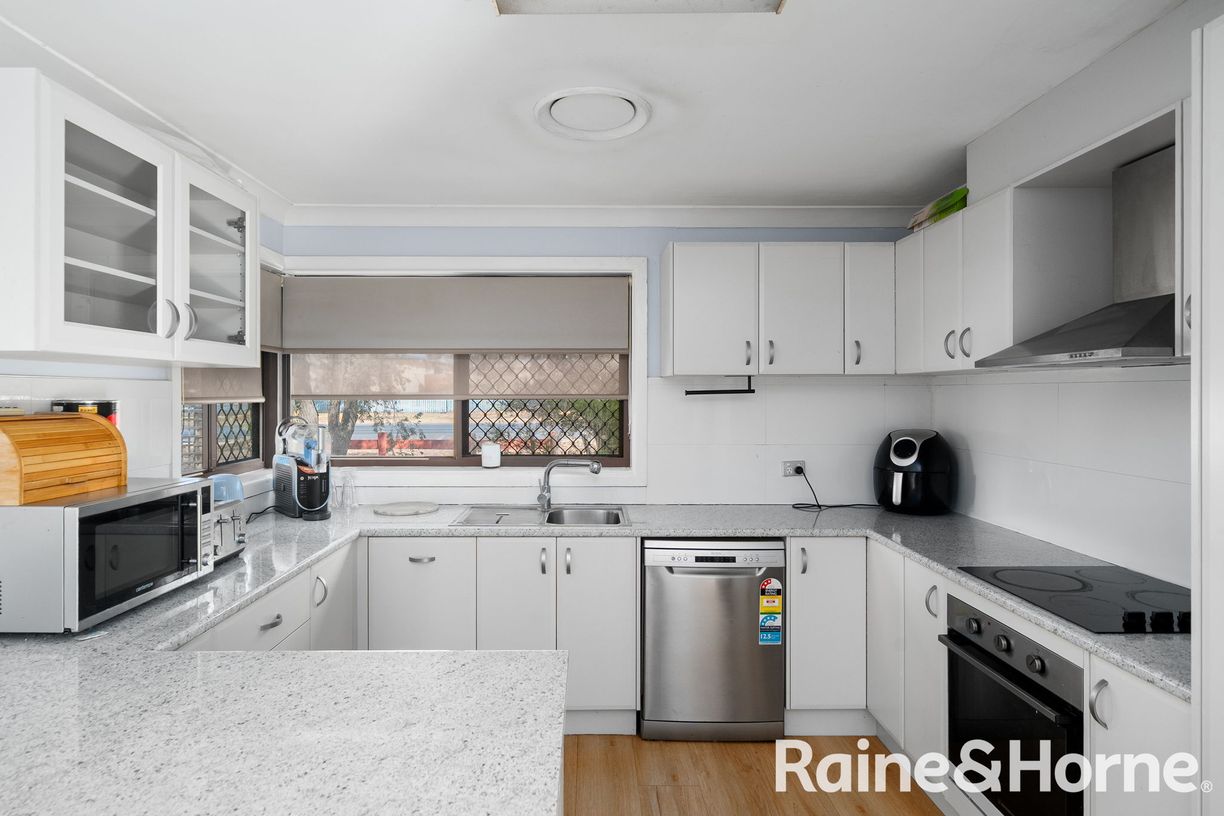 20 Medley Street — photo 4 of 18