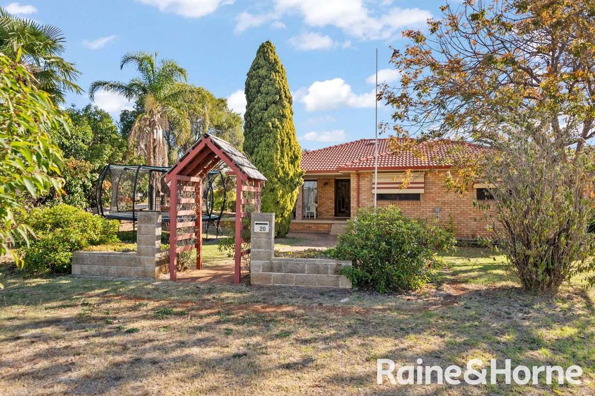 20 Medley Street — photo from Raine & Horne Gulgong | Kandos