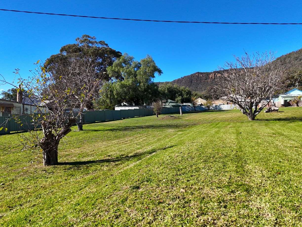 36 Dabee Road — photo 8 of 9