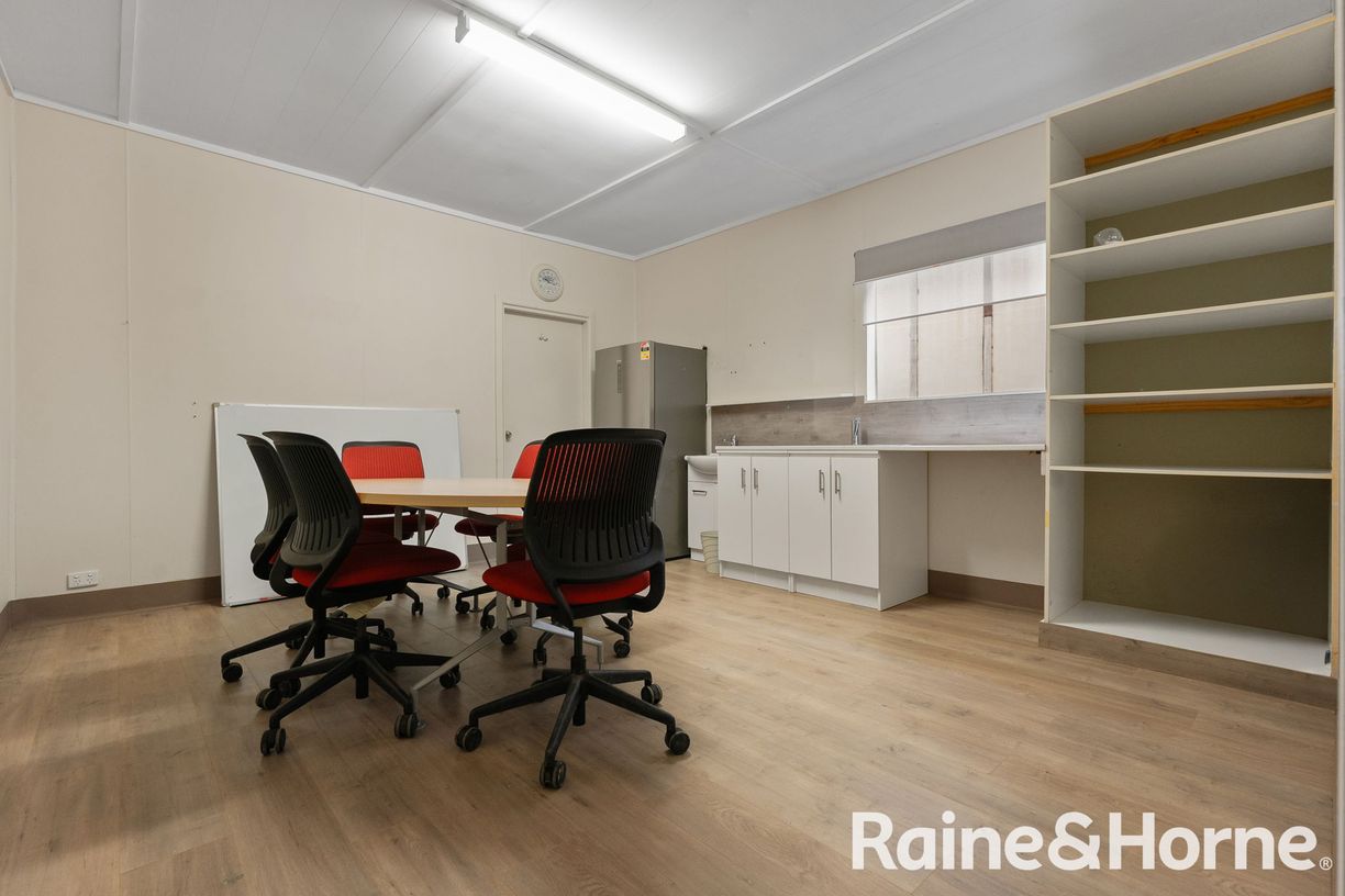 42 Binnia Street — photo 5 of 23