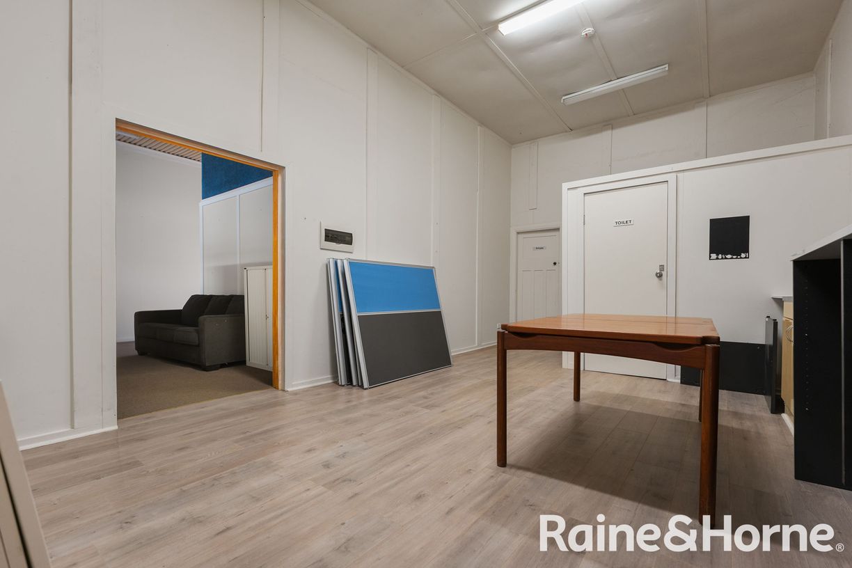 42 Binnia Street — photo 10 of 23