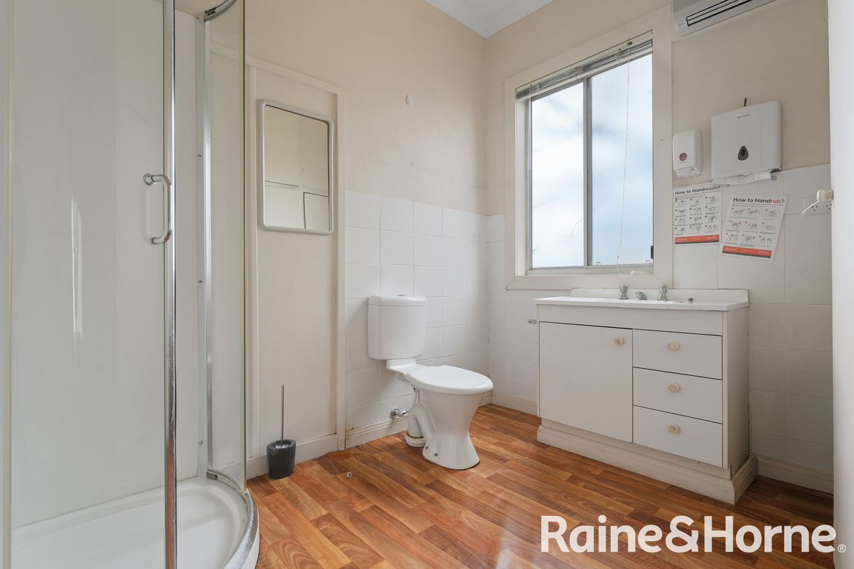 42 Binnia Street — photo 16 of 23