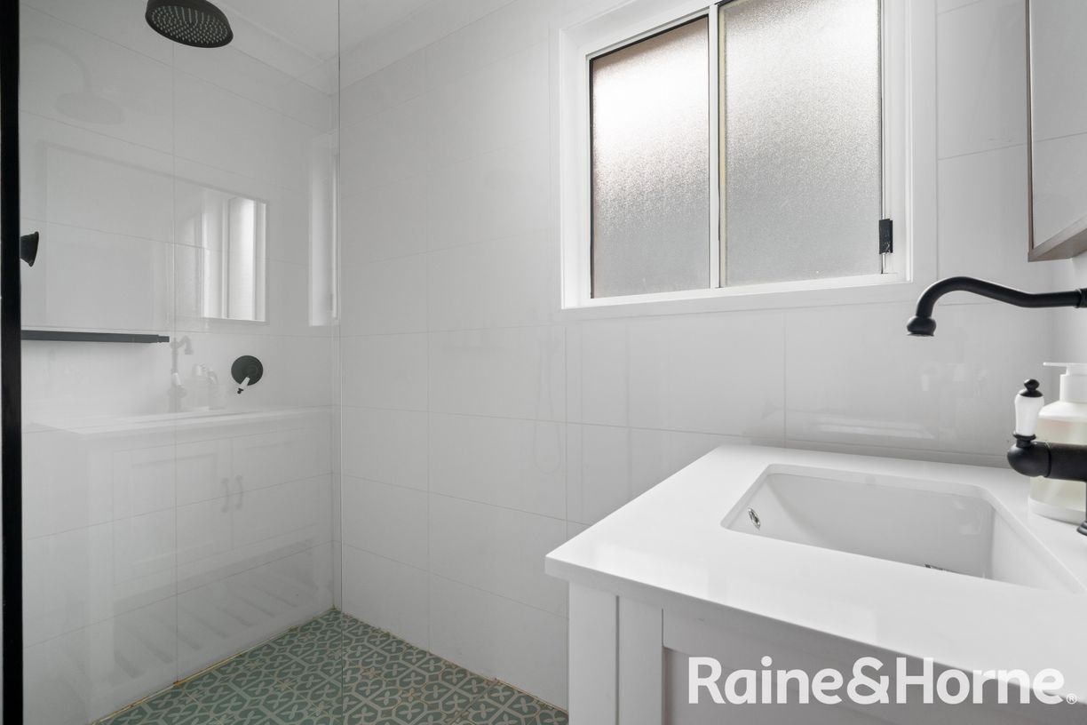 26 Herbert Street — photo 8 of 19