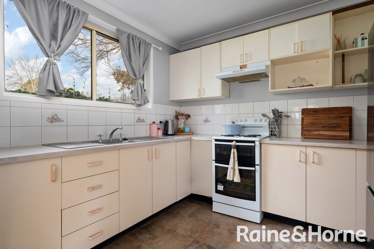 26 Herbert Street — photo 11 of 19