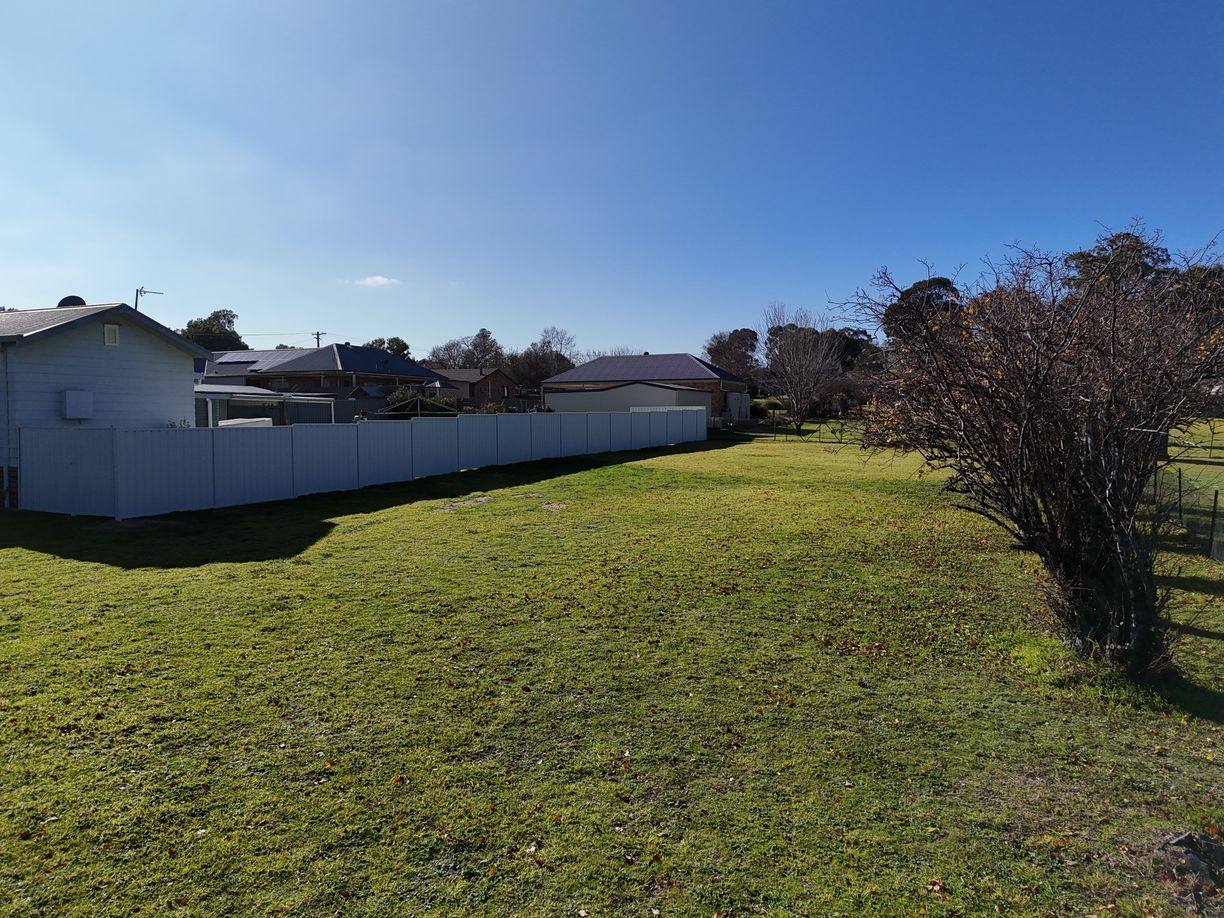114 Louee Street — photo 11 of 12
