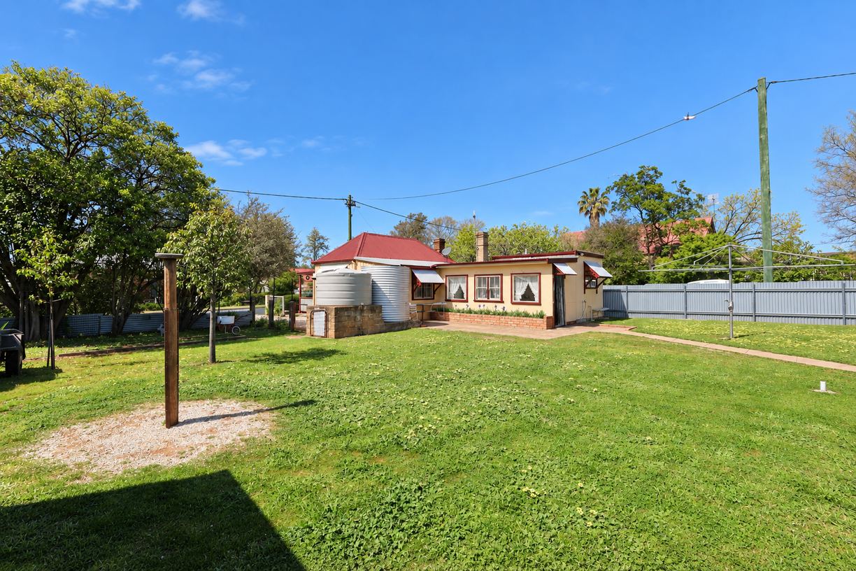 62 Medley Street — photo 12 of 13