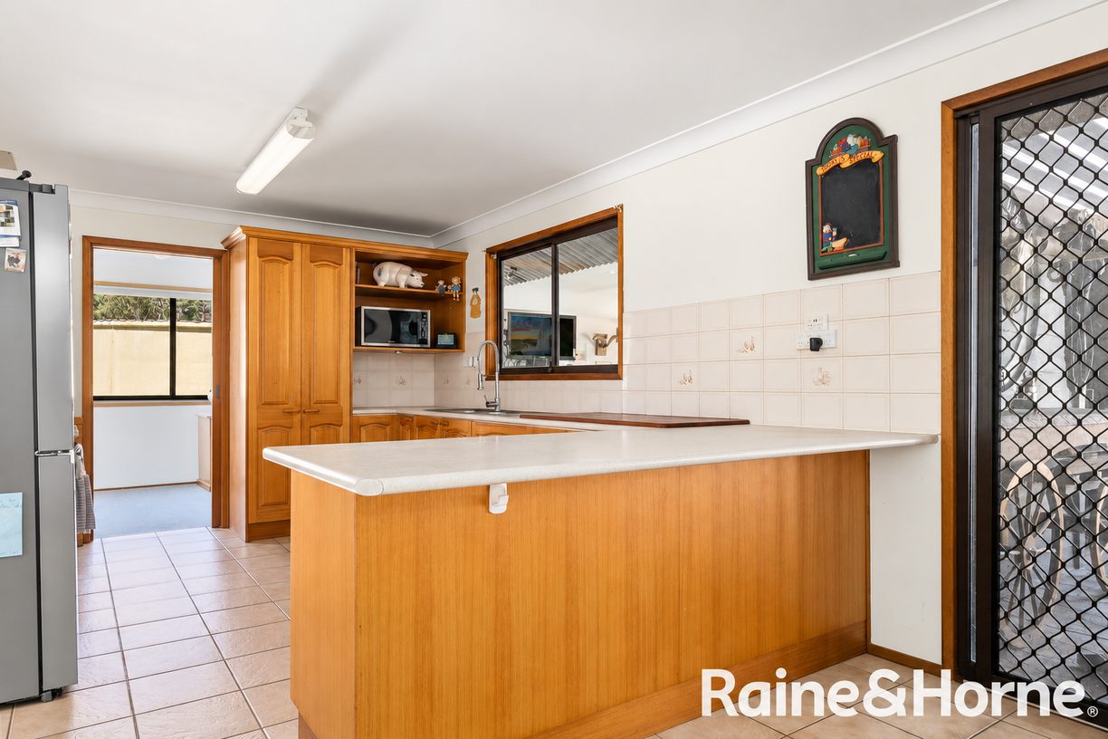 42 Maiala Lane — photo 8 of 24