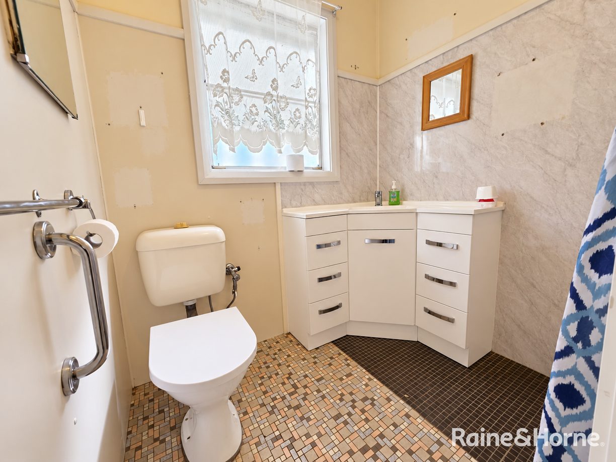 96 Belmore Street — photo 8 of 16
