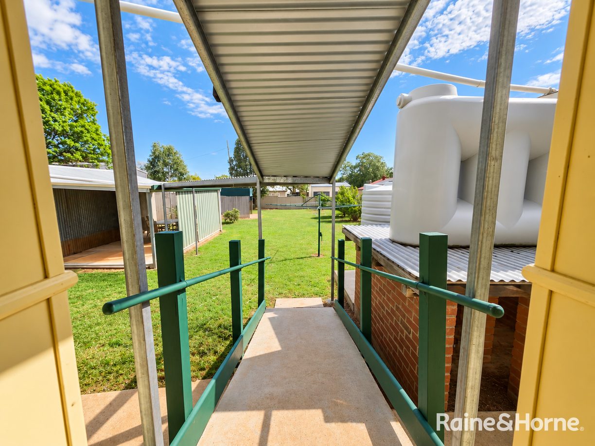96 Belmore Street — photo 10 of 16