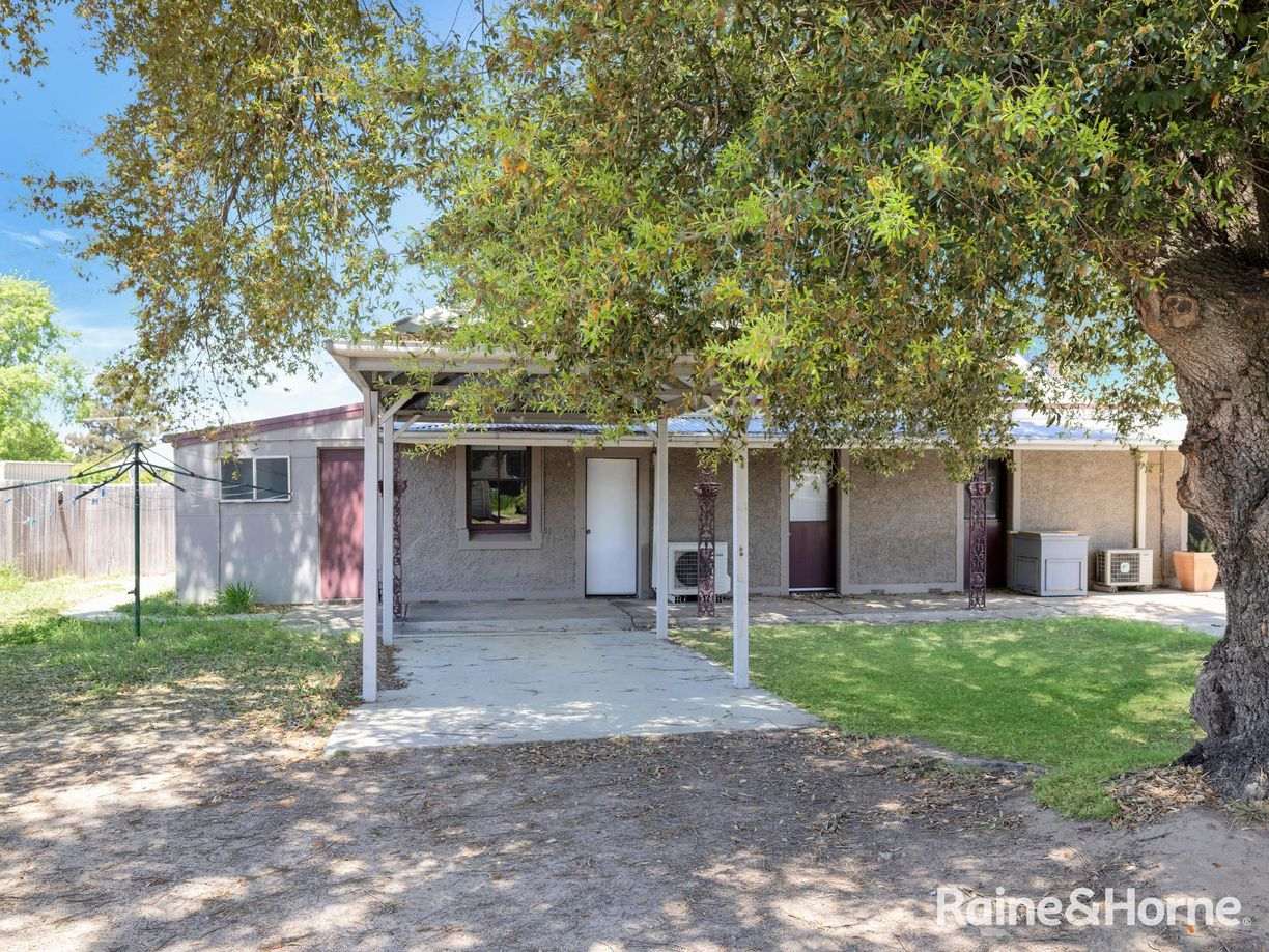 135 Durham Street, Bathurst NSW 2795