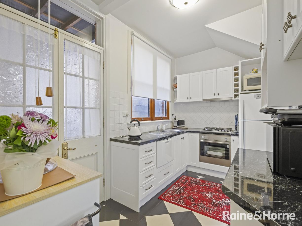 219-221 George Street — photo 9 of 30