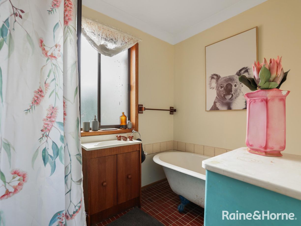 13 Denison Street — photo 10 of 16