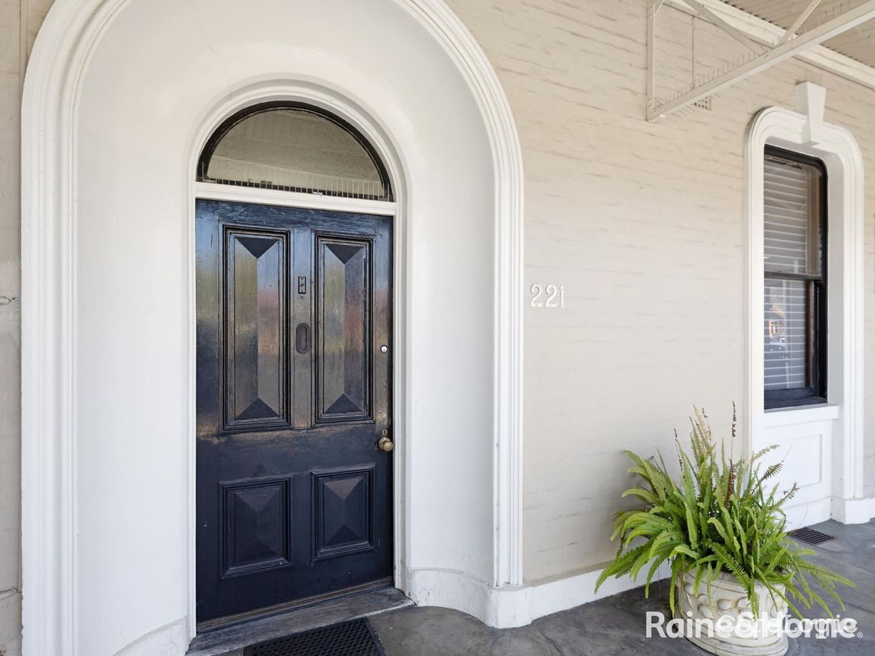 219-221 George Street — photo 26 of 30