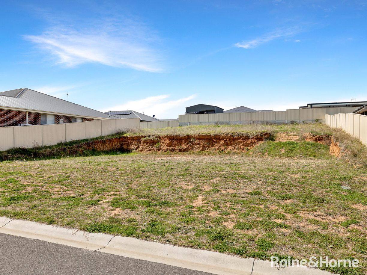 14 Dovey Drive — photo from Raine & Horne