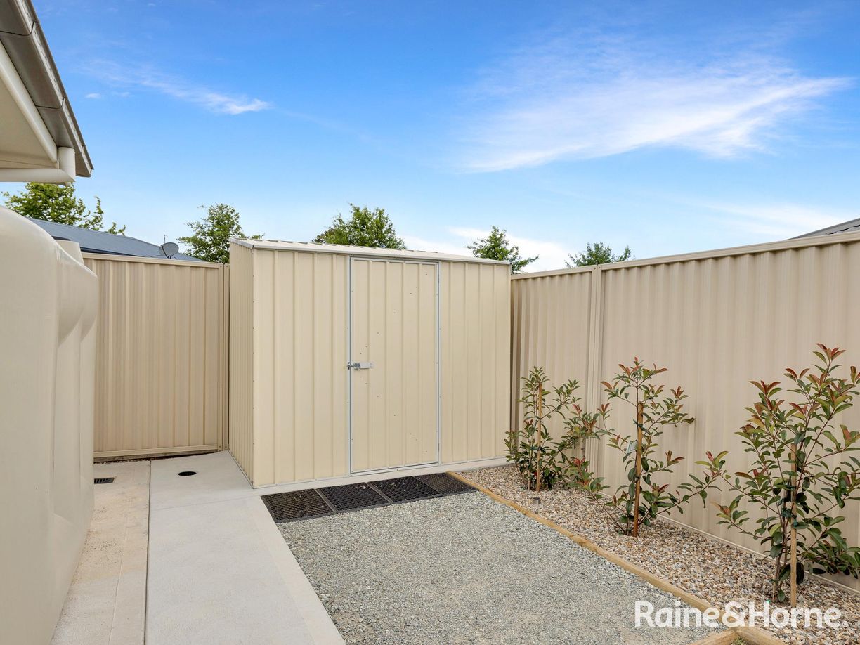 1A O'Farrell Place, Kelso, NSW 2795