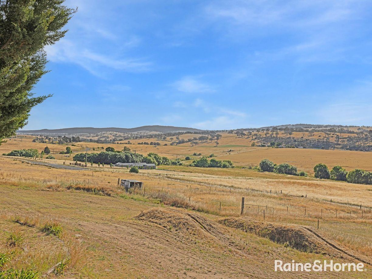 136 Dunkeld Road — photo 4 of 25