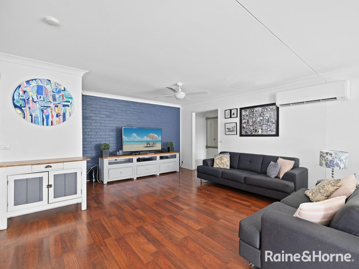 136 Dunkeld Road — photo 9 of 25