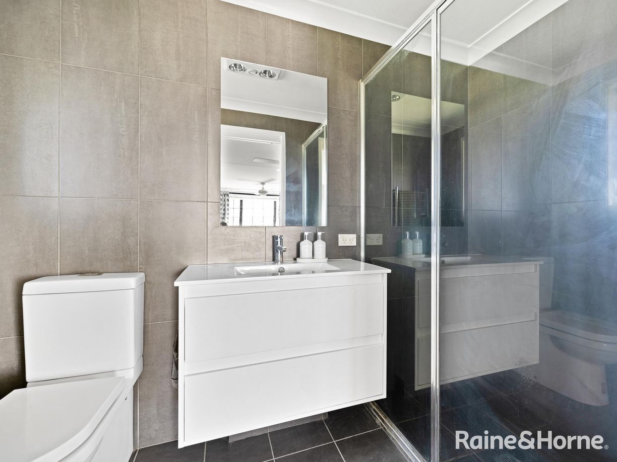 136 Dunkeld Road — photo 12 of 25