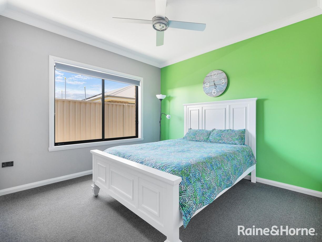 11 Willott Close — photo 19 of 30