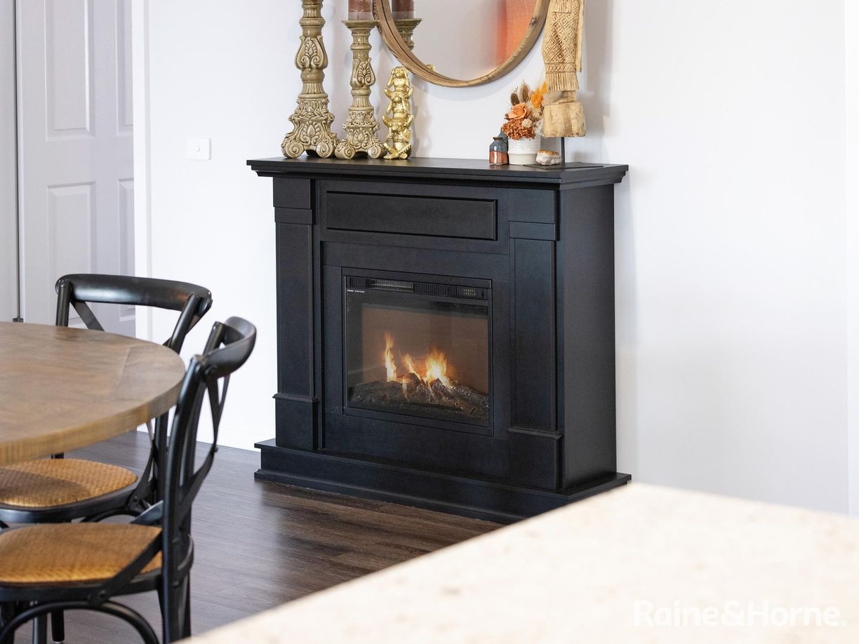 135 Hughes Street — photo 6 of 28