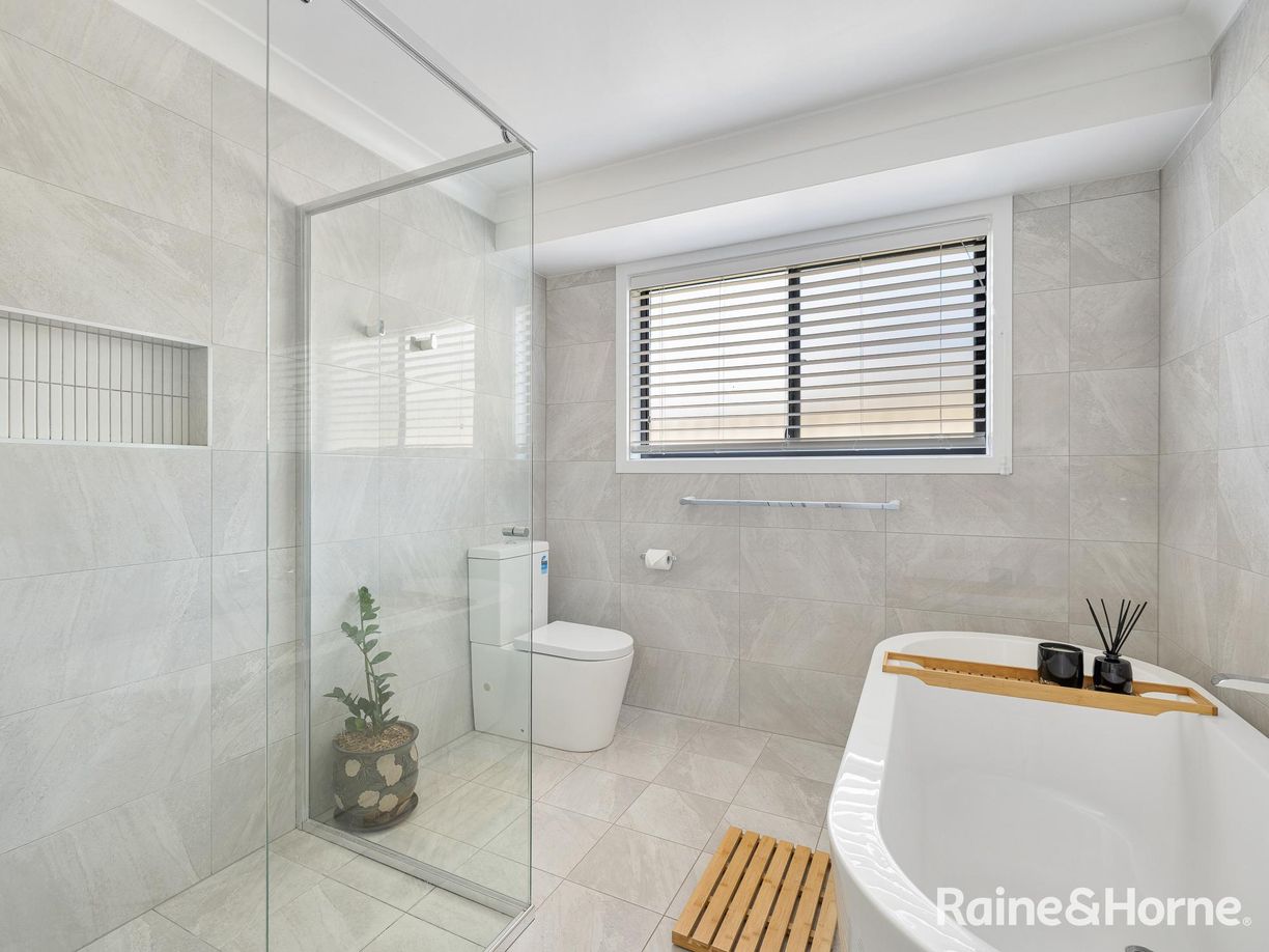 135 Hughes Street — photo 17 of 28