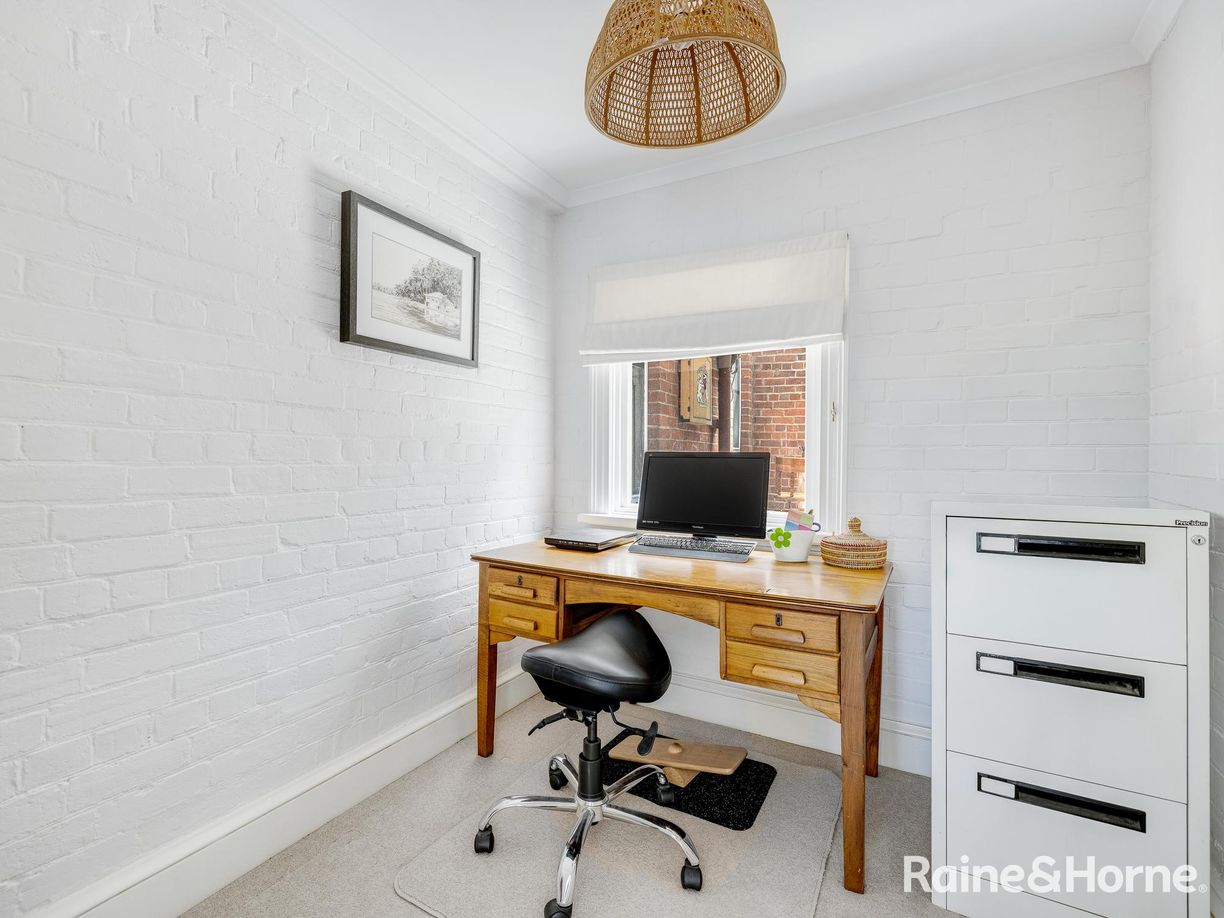 251 Keppel Street — photo 13 of 30