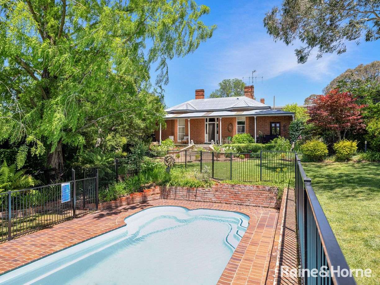 251 Keppel Street — photo from Raine & Horne