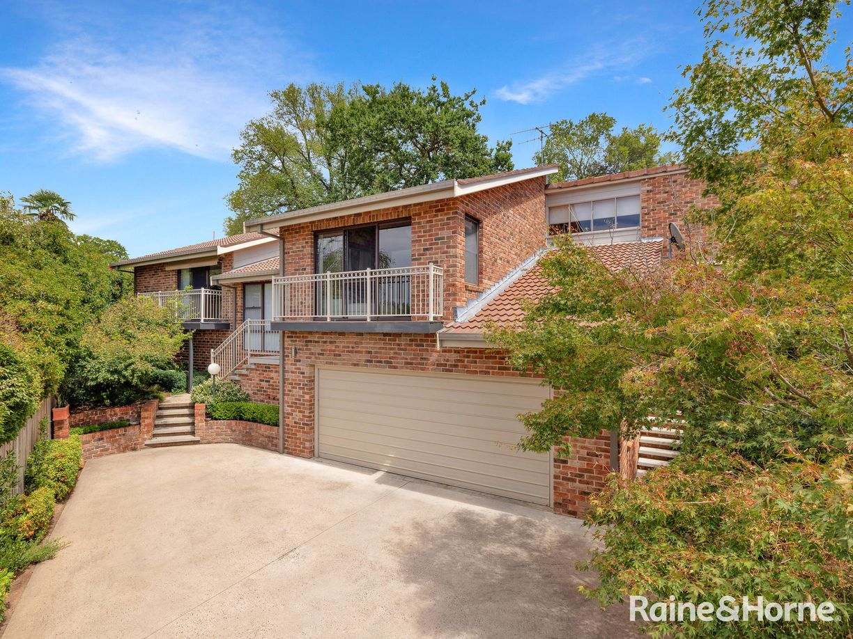 316 Russell Street — photo from Raine & Horne