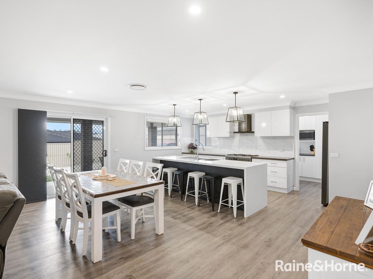 66 Mendel Drive — photo 6 of 27
