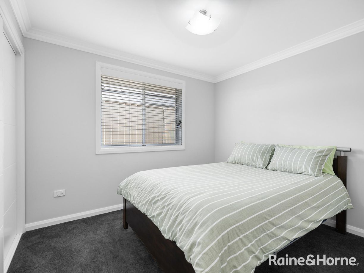 66 Mendel Drive — photo 15 of 27