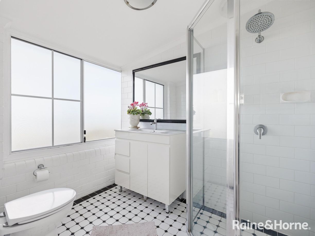 248 Piper Street — photo 10 of 18