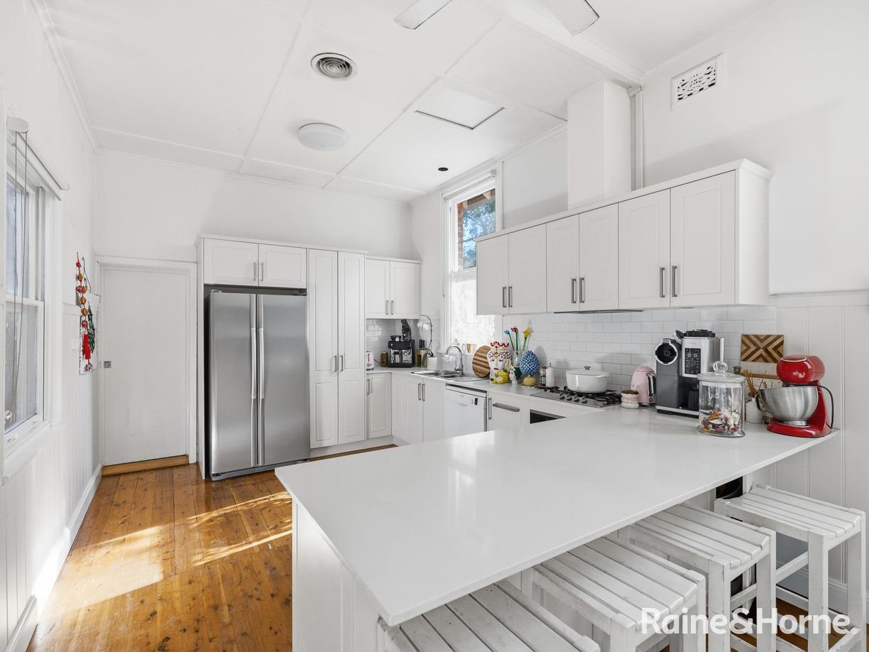 248 Piper Street — photo 4 of 18