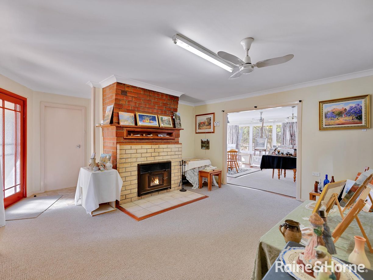 33 Denison Street — photo 3 of 19