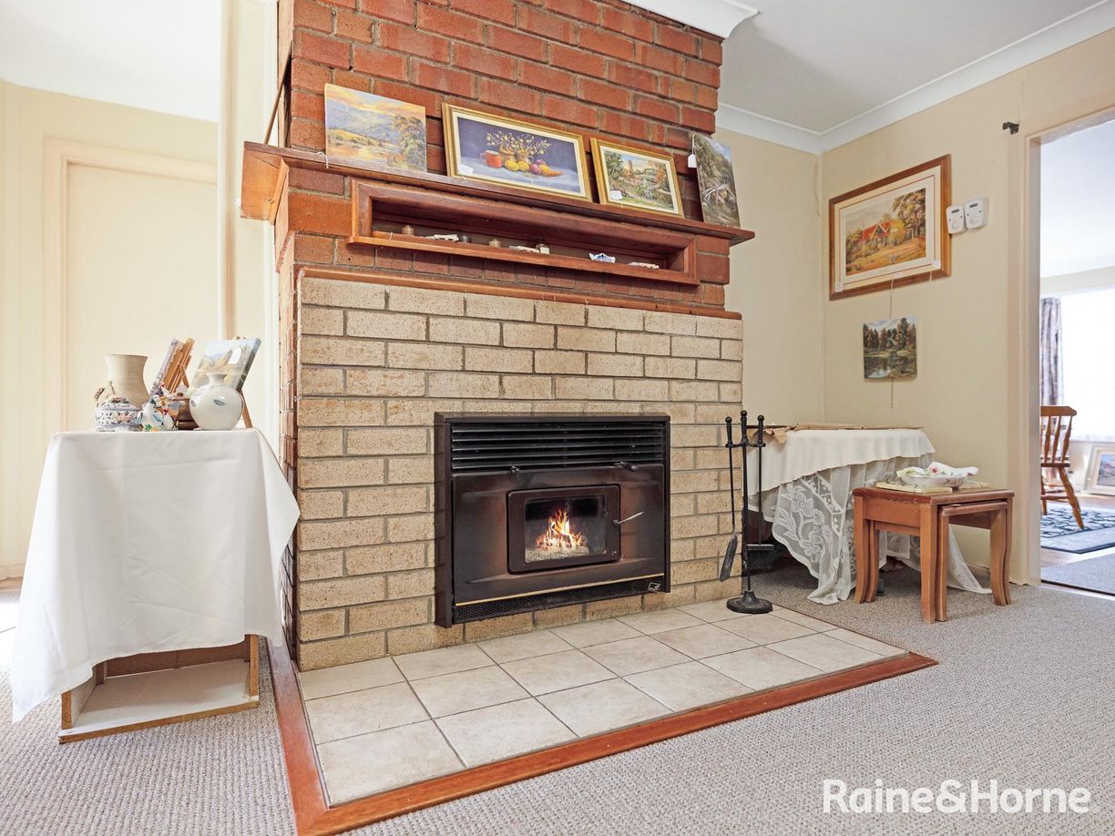 33 Denison Street — photo 4 of 19