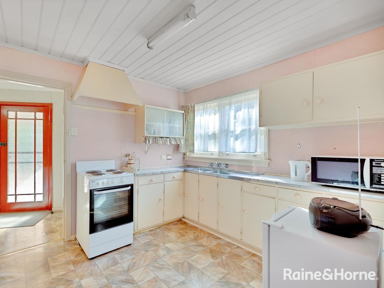 33 Denison Street — photo 6 of 19