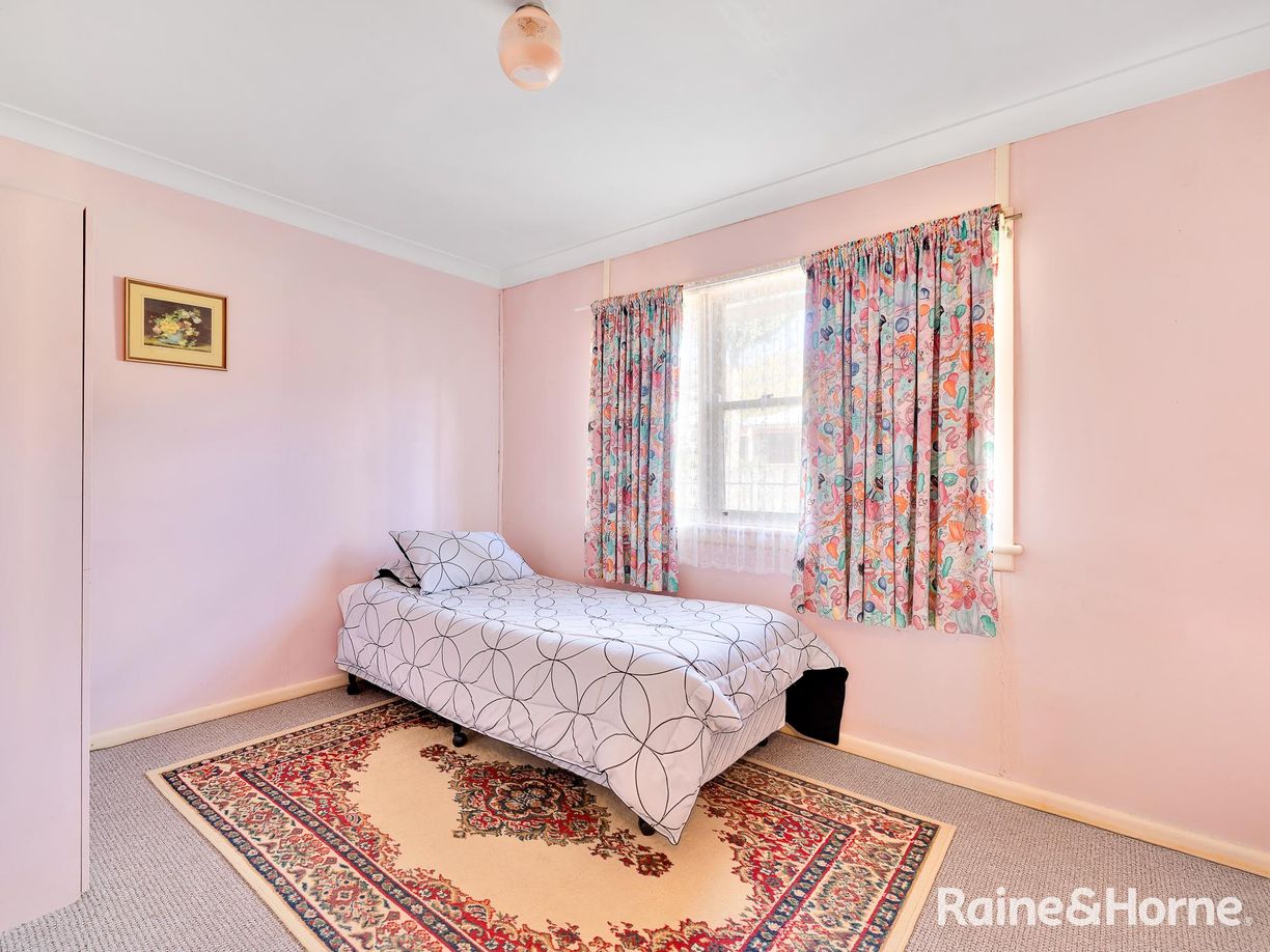 33 Denison Street — photo 8 of 19