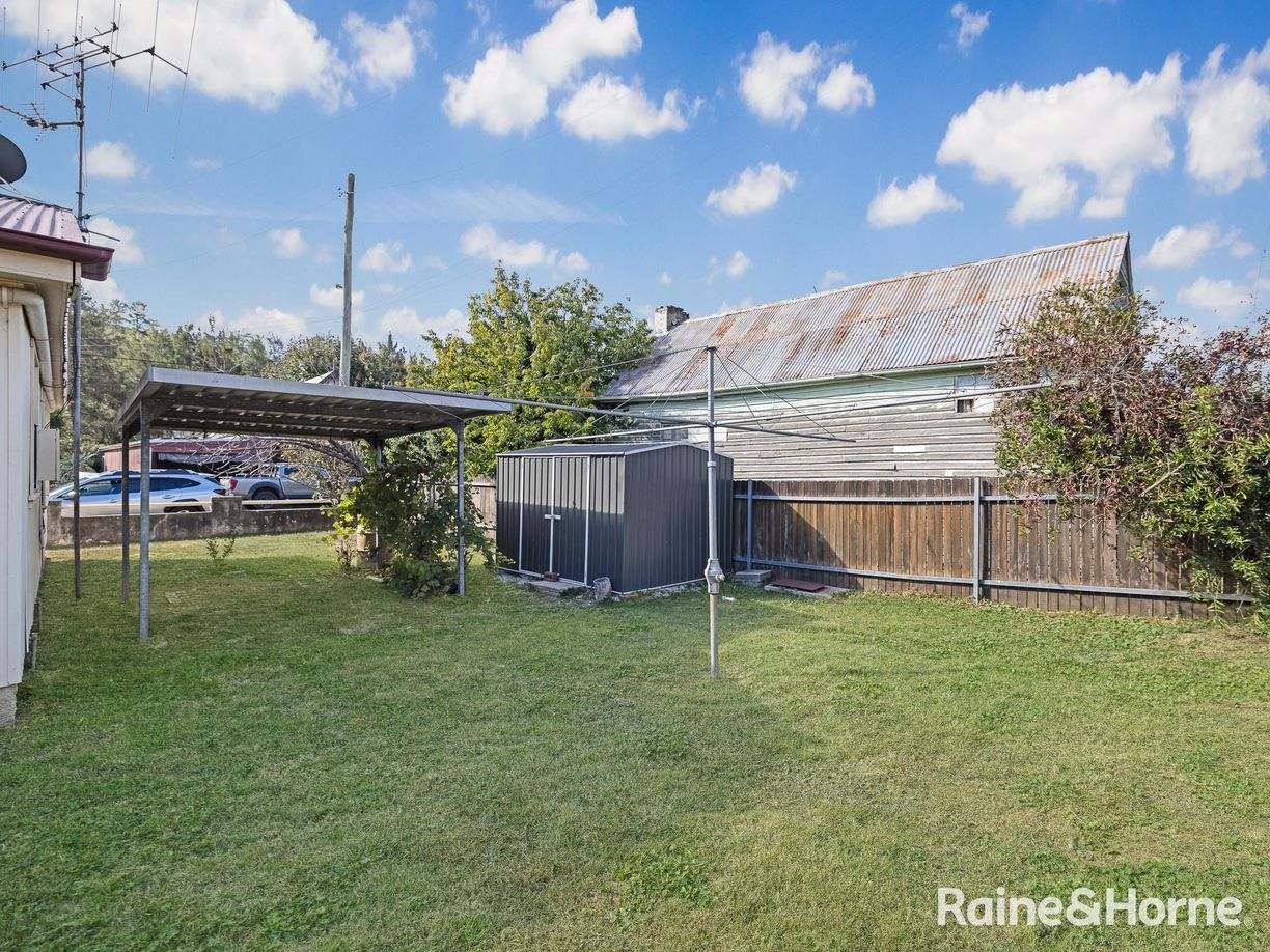 33 Denison Street — photo 14 of 19