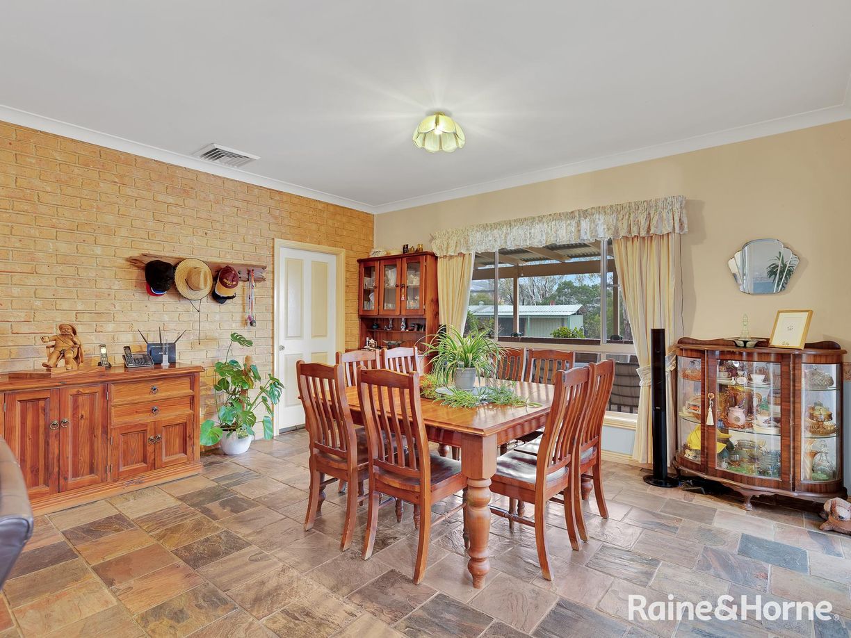 6 Mclennan Close — photo 7 of 28