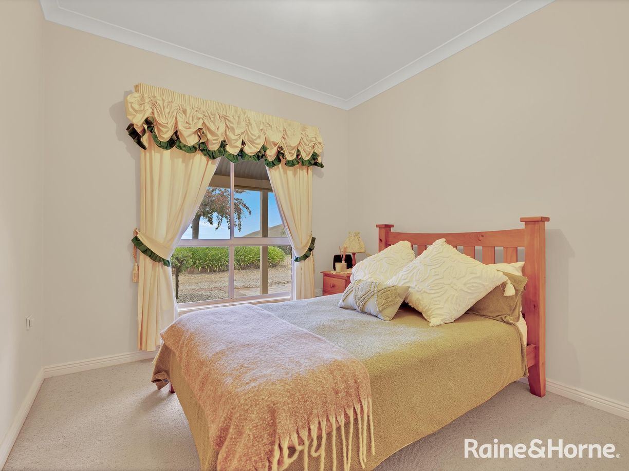 6 Mclennan Close — photo 13 of 28