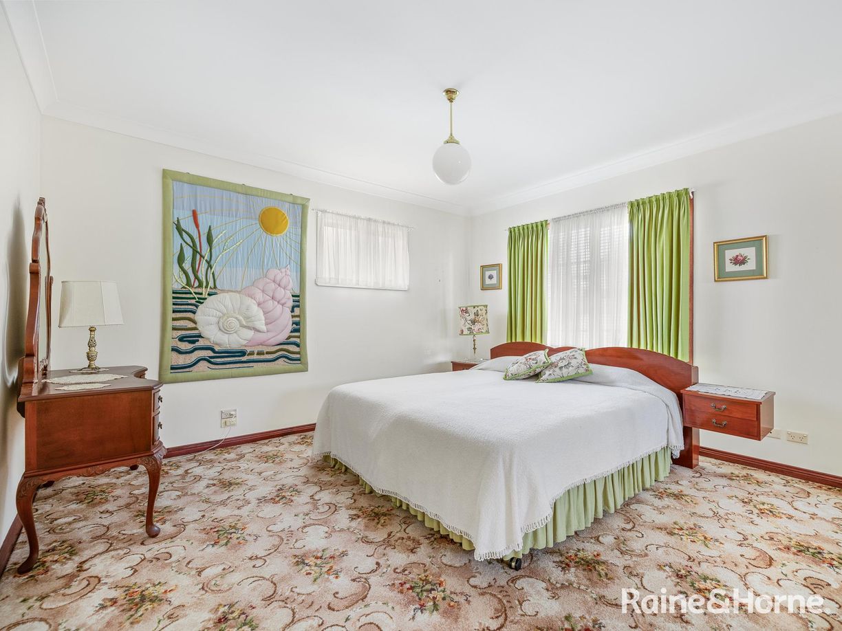 19 Lorimer Street — photo 8 of 25